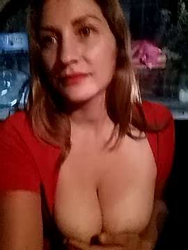 Danysexi34 naked stripping on cam for live sex video chat