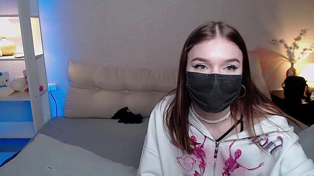 Dari_mir naked stripping on cam for live sex video chat
