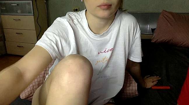 Dream_Lust naked stripping on cam for live sex video chat