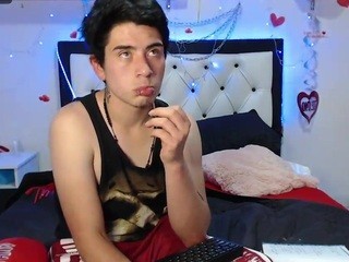 EVELYN-ZOE nude on cam – live sex chat