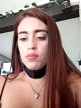Isabella_outdoor naked stripping on cam for live sex video chat