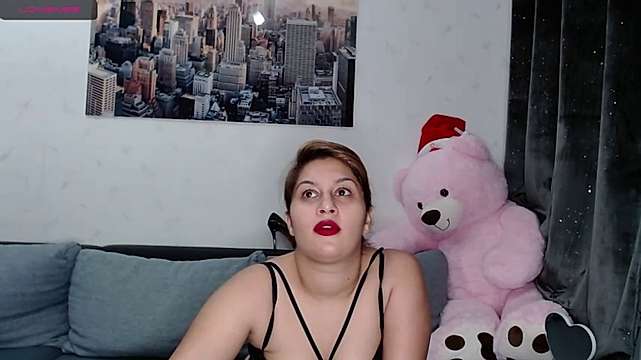 Jakebigd25 naked stripping on cam for live sex video chat