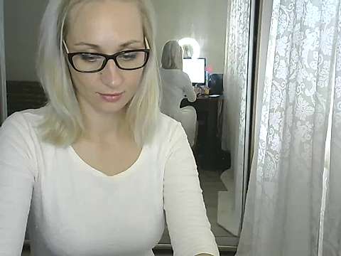 Jiya_maria naked stripping on cam for live sex video chat