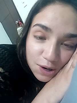 Julieta_30outdoor naked stripping on cam for live sex video chat
