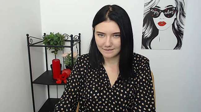-Kendra-Lee- naked stripping on cam for live sex video chat