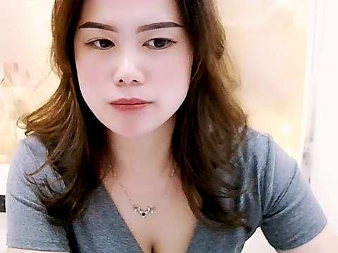 KK_LILY naked stripping on cam for live sex video chat