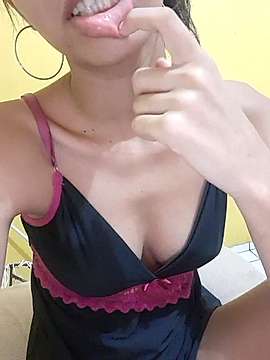 lay_cat naked stripping on cam for live sex video chat