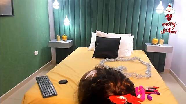 Liaa18 naked stripping on cam for live sex video chat