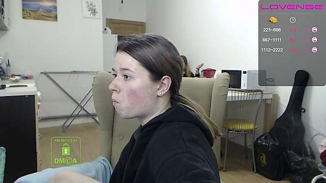 Lovely_lady_girl naked stripping on cam for live sex video chat