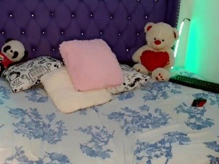 Naomi-woolf nude on cam – live sex chat