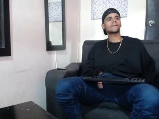 Noahmaster nude on cam – live sex chat