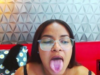 Shantal96 nude on cam – live sex chat