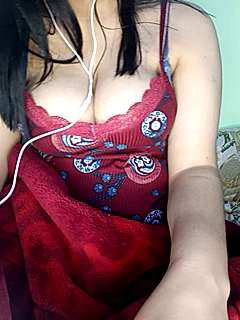 sooumia naked stripping on cam for live sex video chat