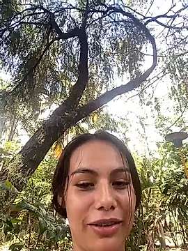 Sweet_Yeimy naked stripping on cam for live sex video chat