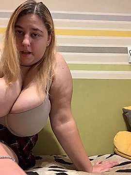 typicalchilly naked stripping on cam for live sex video chat
