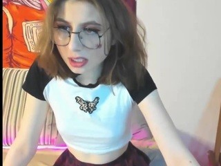 ValerieRiot nude on cam – live sex chat