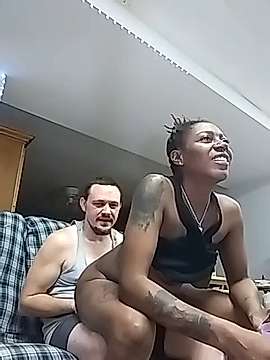 Whiteguy410 naked stripping on cam for live sex video chat