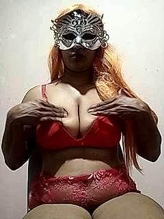 yoxyfox naked stripping on cam for live sex video chat