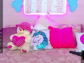 Angel hills nude on cam – live sex chat