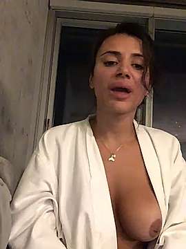 AnnaxNova naked stripping on cam for live sex video chat