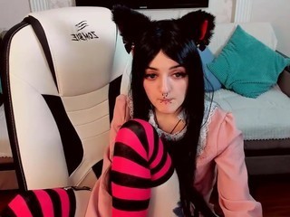 Elis-Winter nude on cam – live sex chat