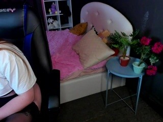 Eva-Kitty nude on cam – live sex chat