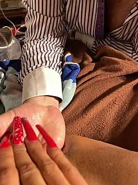 FeetGirlPregnant naked stripping on cam for live sex video chat