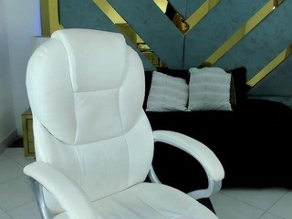 IivyStone nude on cam – live sex chat