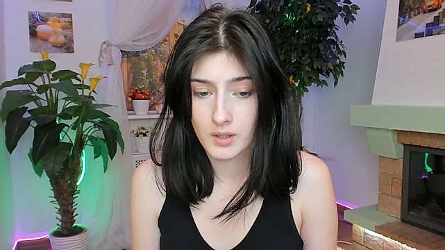 Lis_weena naked stripping on cam for live sex video chat