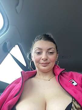 rebyrose naked stripping on cam for live sex video chat