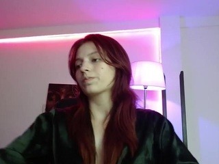 Samara 211 Nude On Cam Live Sex Chat InTheCrack