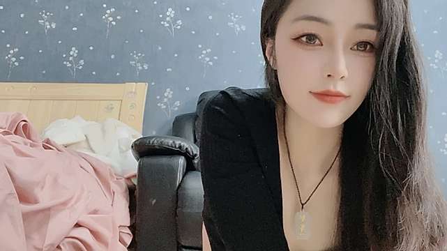 serein-mm naked stripping on cam for live sex video chat