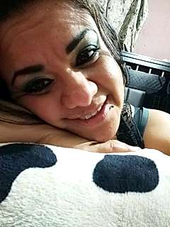sonrisa-bella naked stripping on cam for live sex video chat