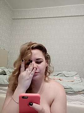 Sosokulitki naked stripping on cam for live sex video chat