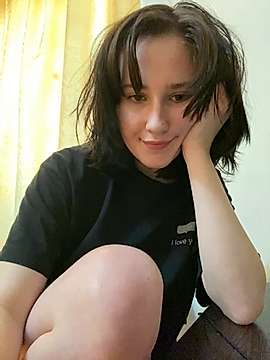 sweetlikaa naked stripping on cam for live sex video chat