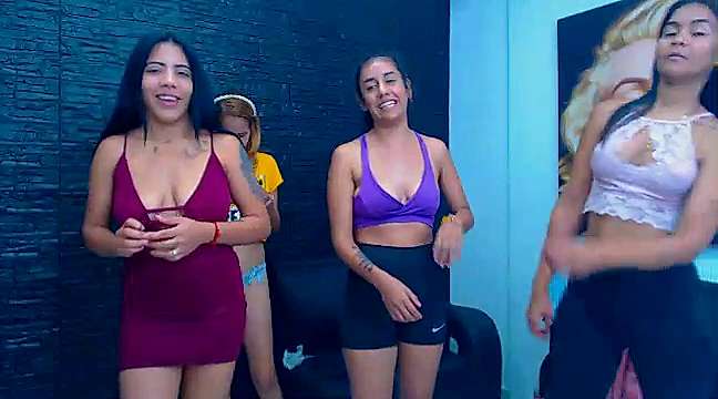 The_sweets_baby naked stripping on cam for live sex video chat