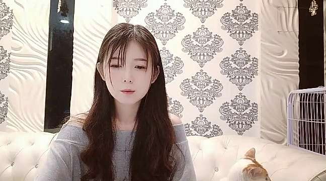 tw_ivy naked stripping on cam for live sex video chat