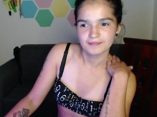 Alessia326 nude on cam – live sex chat