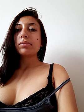 Alice_Smithx naked stripping on cam for live sex video chat