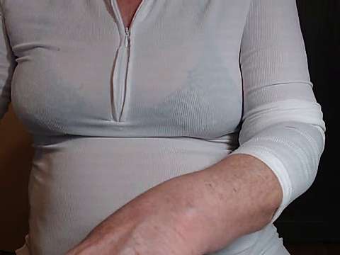 Bianca46 naked stripping on cam for live sex video chat