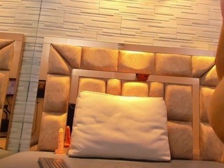 Cristine-Summer nude on cam – live sex chat