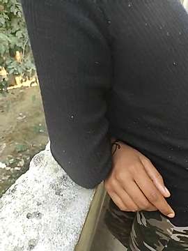 desi_o naked stripping on cam for live sex video chat