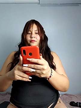 EvelineSex naked stripping on cam for live sex video chat