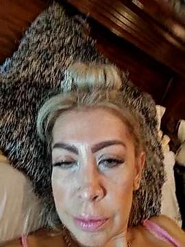 Evelyna_ naked stripping on cam for live sex video chat