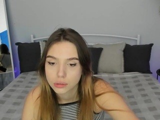 FreeLiana nude on cam – live sex chat