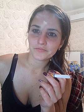 GlamourLedy naked stripping on cam for live sex video chat