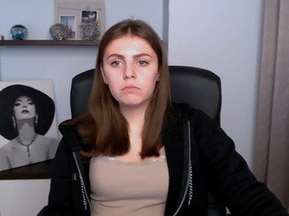 Grace-Chambers nude on cam – live sex chat