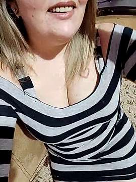 Helen_Hotty naked stripping on cam for live sex video chat