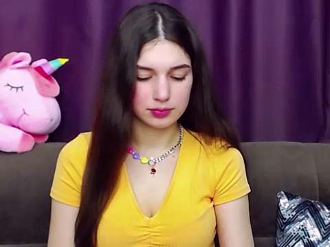 HoneyNancyy naked stripping on cam for live sex video chat