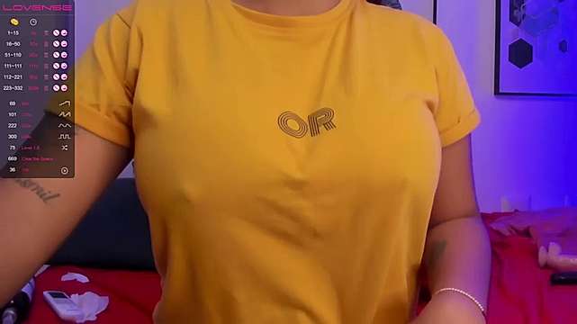 InsertYourDickHere naked stripping on cam for live sex video chat